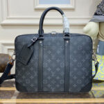 Louis Vuitton Porte-Documents Voyage PM M46457 Black